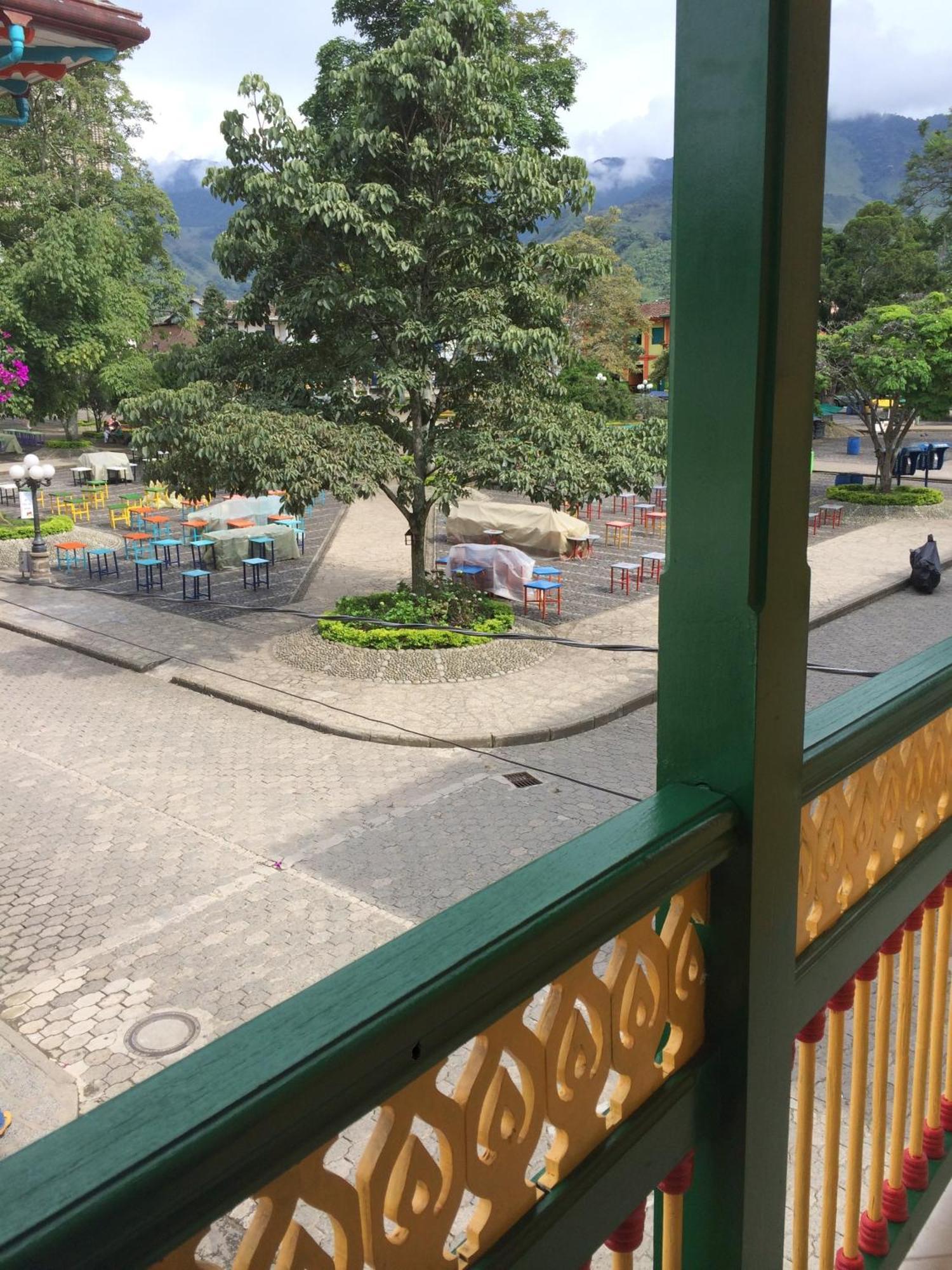 Balcones Del Parque Jardin Hotel Exterior photo